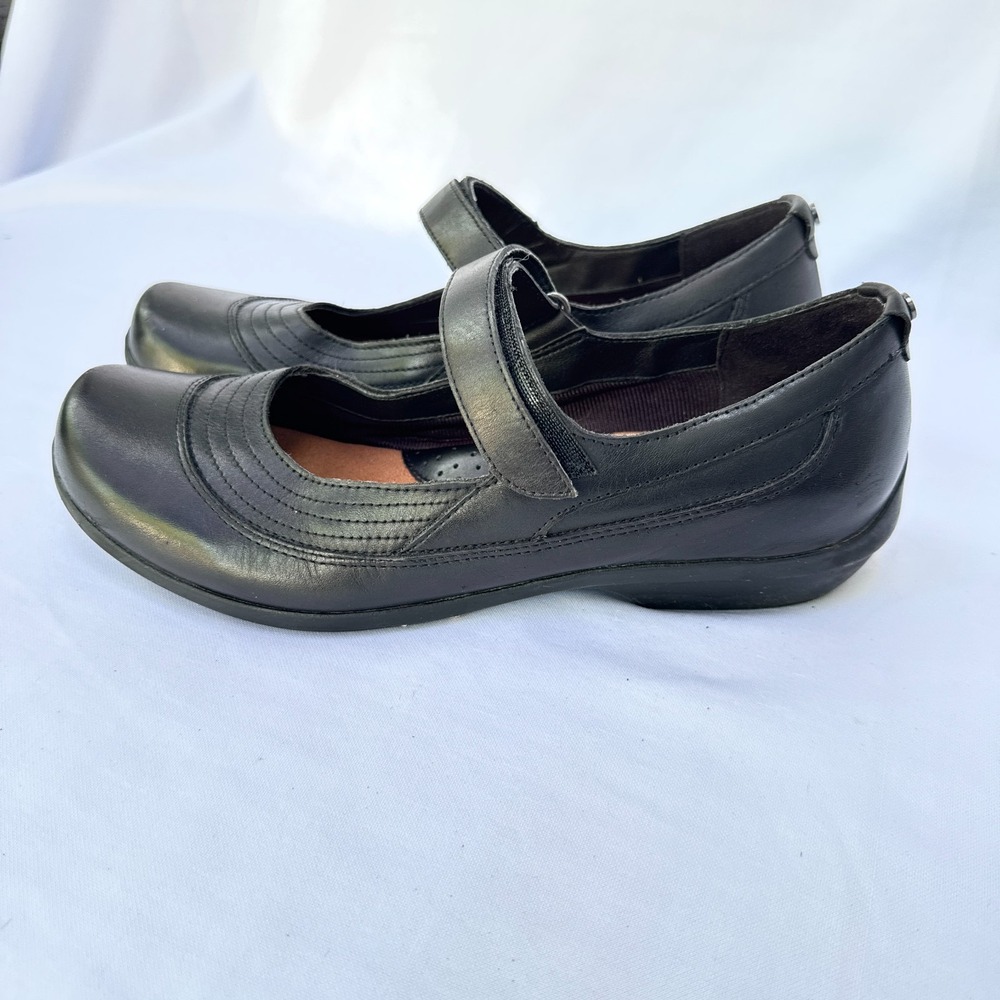 Bjorndal Flats Womens US 9 Black Leather Adjustable Strap Casual Mary Jane Shoes